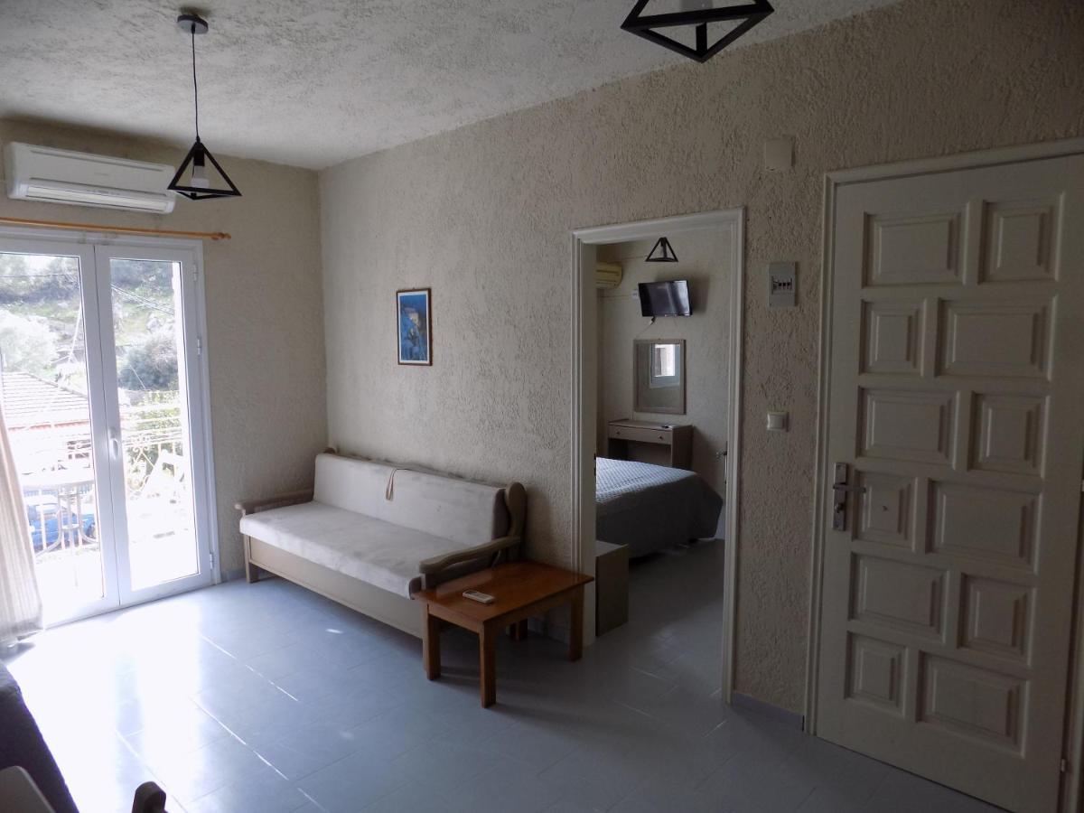 Afrodite Spacious Apartments! Agia Efimia Ngoại thất bức ảnh