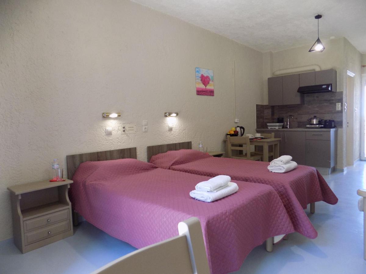 Afrodite Spacious Apartments! Agia Efimia Ngoại thất bức ảnh