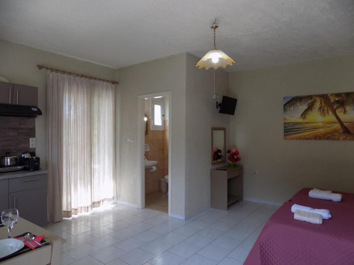 Afrodite Spacious Apartments! Agia Efimia Ngoại thất bức ảnh