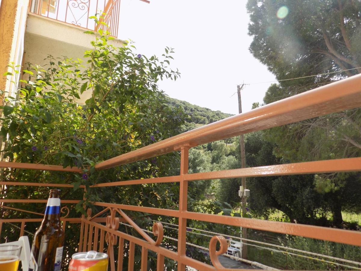 Afrodite Spacious Apartments! Agia Efimia Ngoại thất bức ảnh