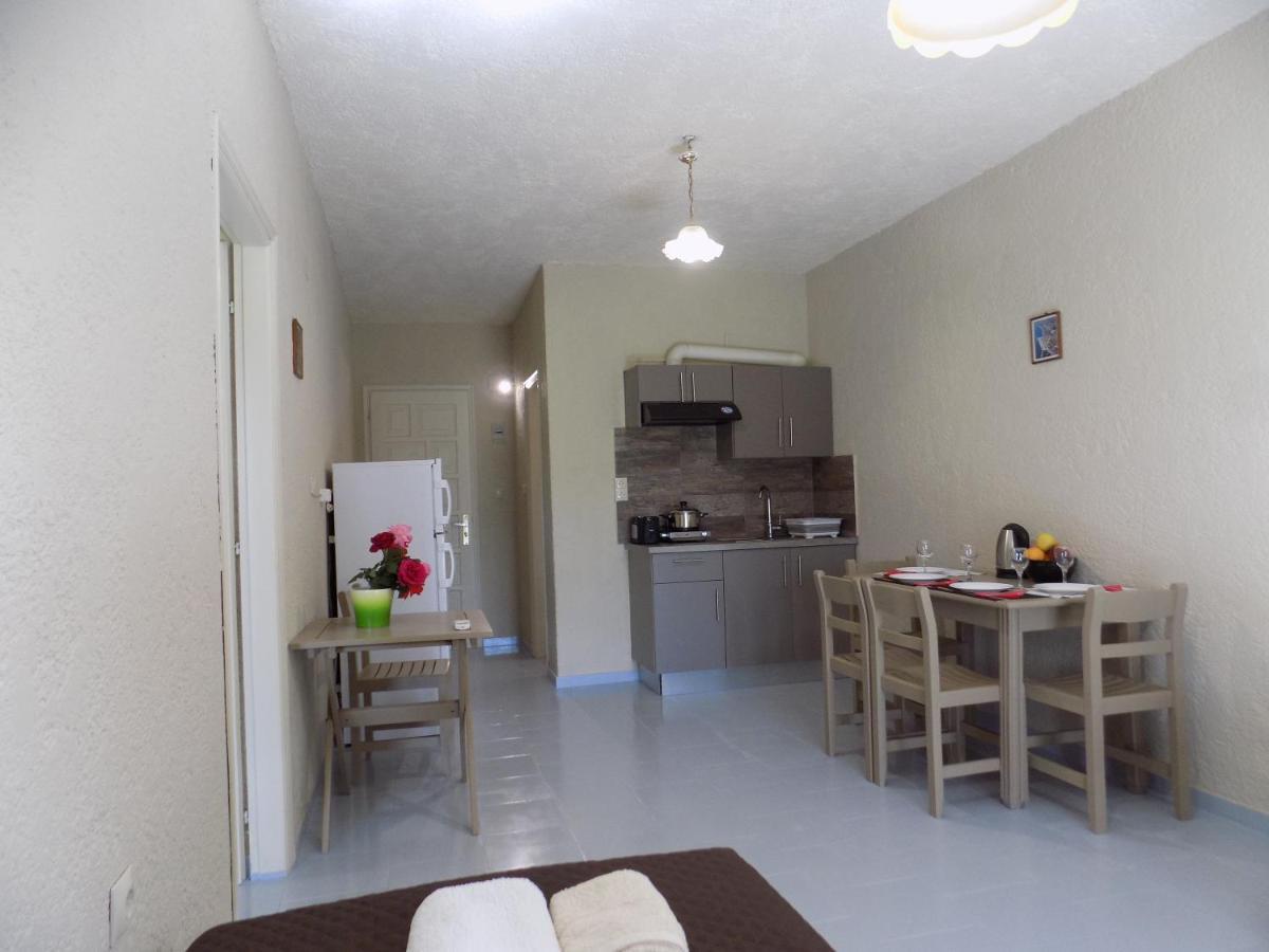 Afrodite Spacious Apartments! Agia Efimia Ngoại thất bức ảnh